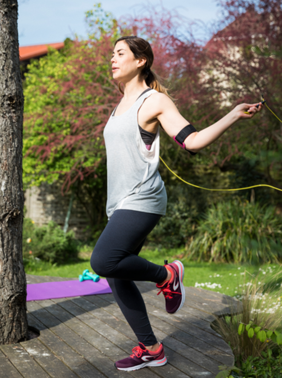 Diabetic young woman (sports) 6